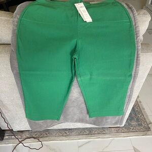 Chico’s size 10P capri